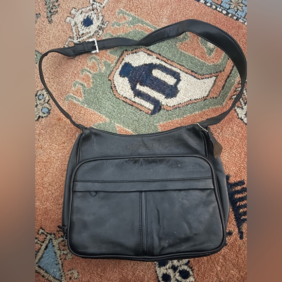 Hush Puppies Handbags - Vintage Leather Hush Puppies Cross Body Purse